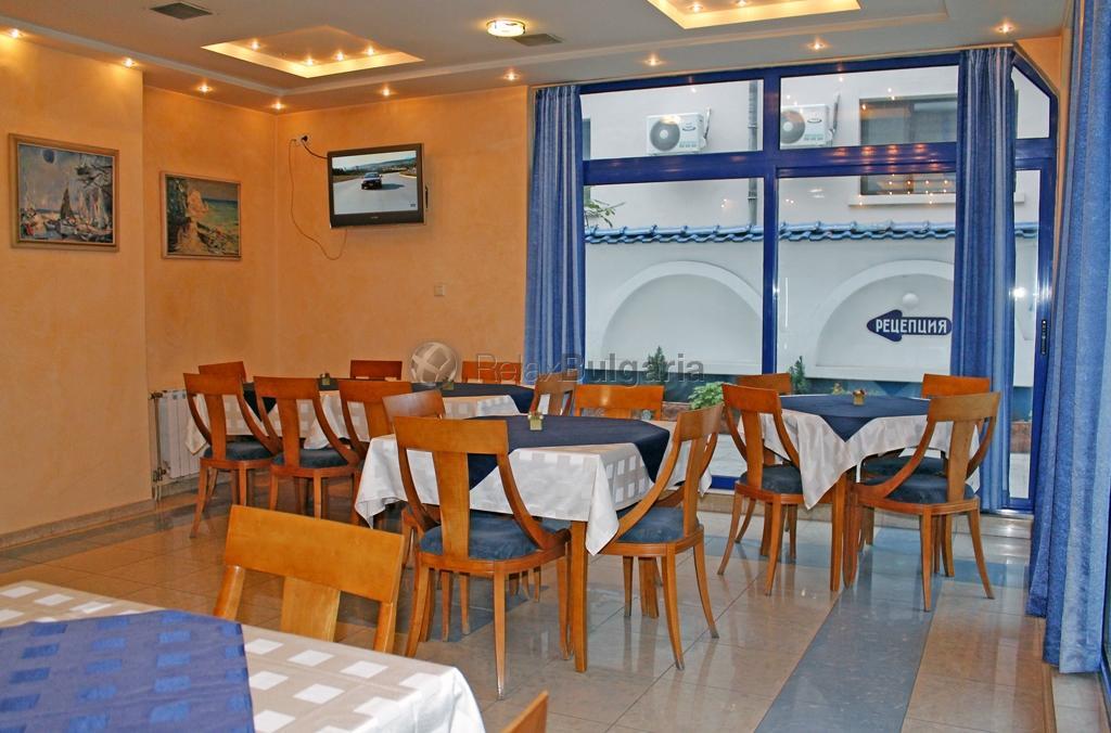 Hotel Astoria Burgas Exteriör bild